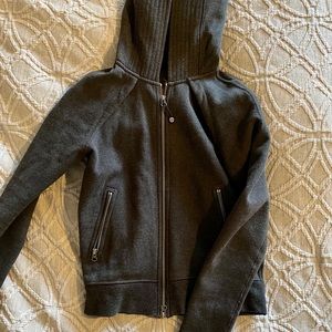 Lululemon crop length grey sweater